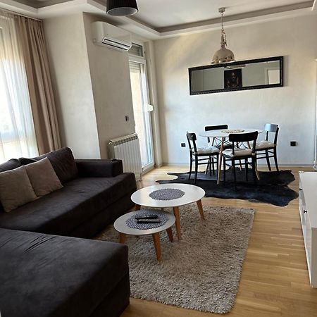 Apartman Dm Beograd Eksteriør bilde